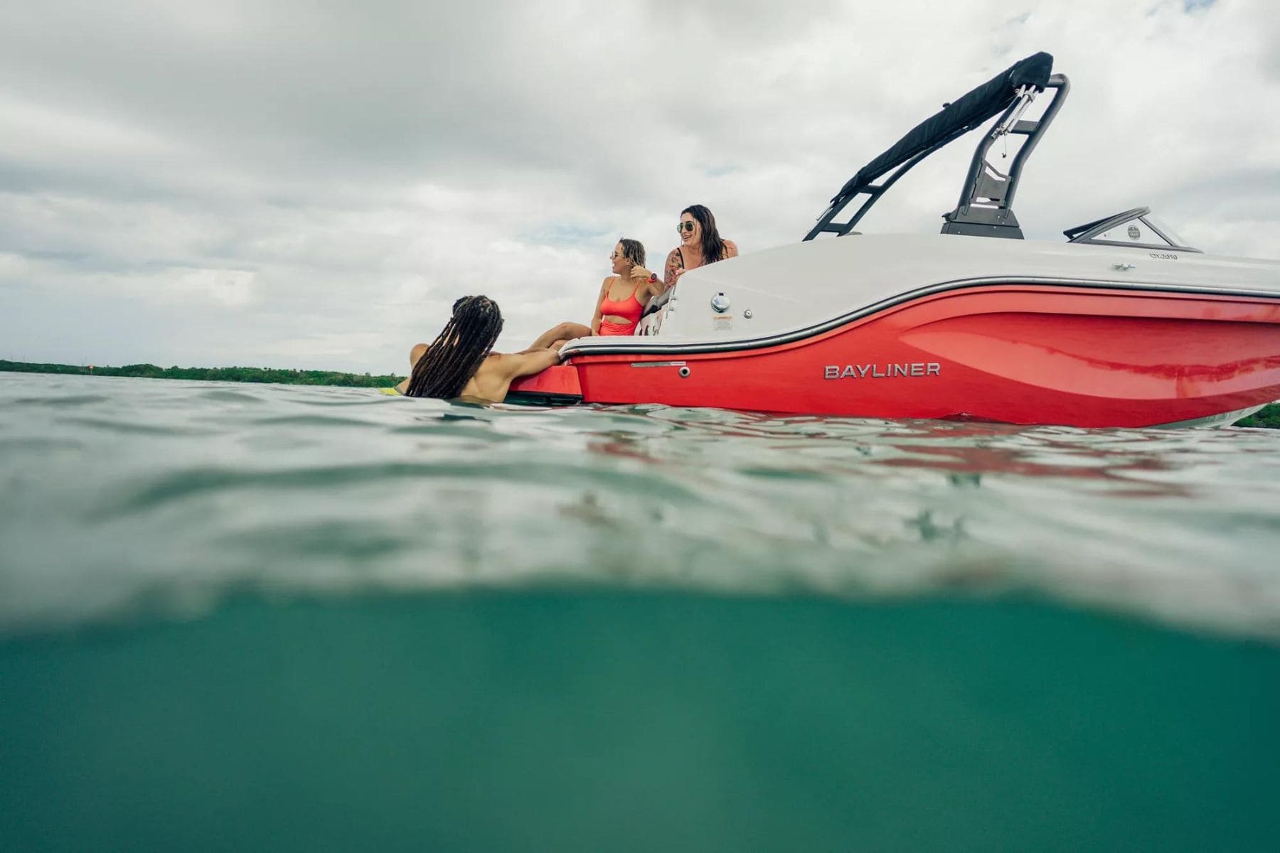 Bayliner Boats Guide Features