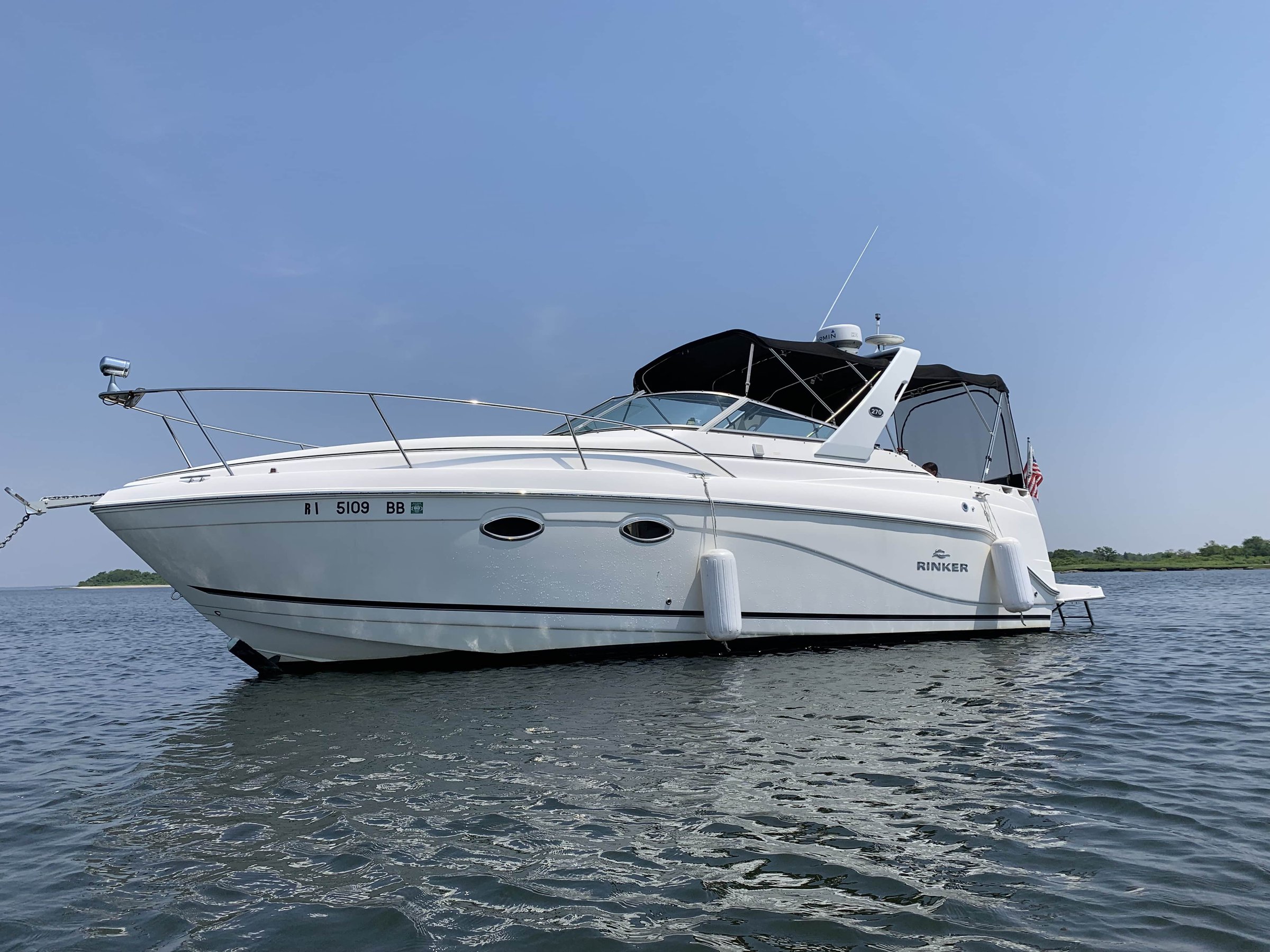 Rinker 270 Express Cruiser