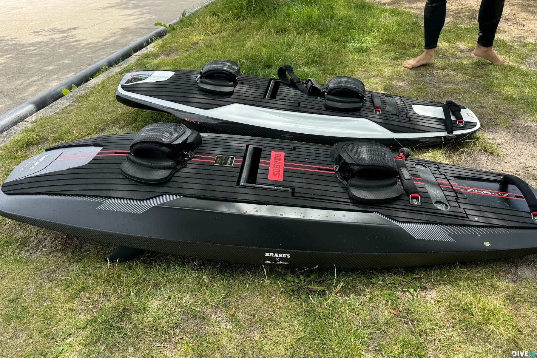Best Electric & Motorized Surfboards in 2026 photo 8