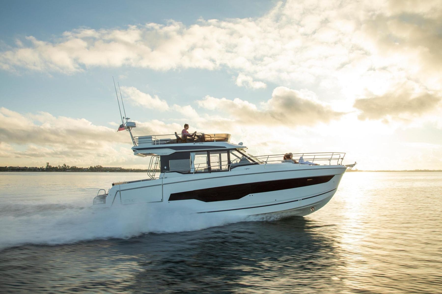 Jeanneau Merry Fisher 1295 Fly photo 5