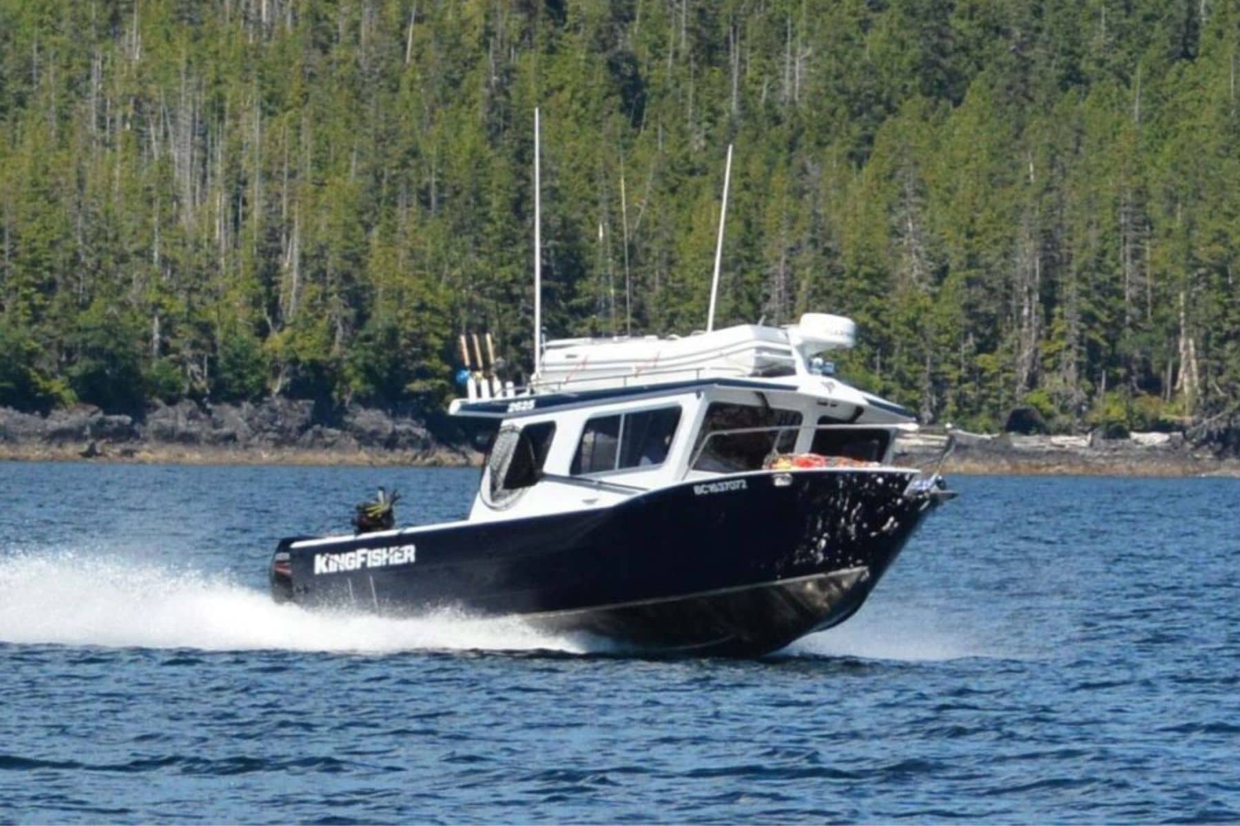 Kingfisher 2625 coastal express featured
