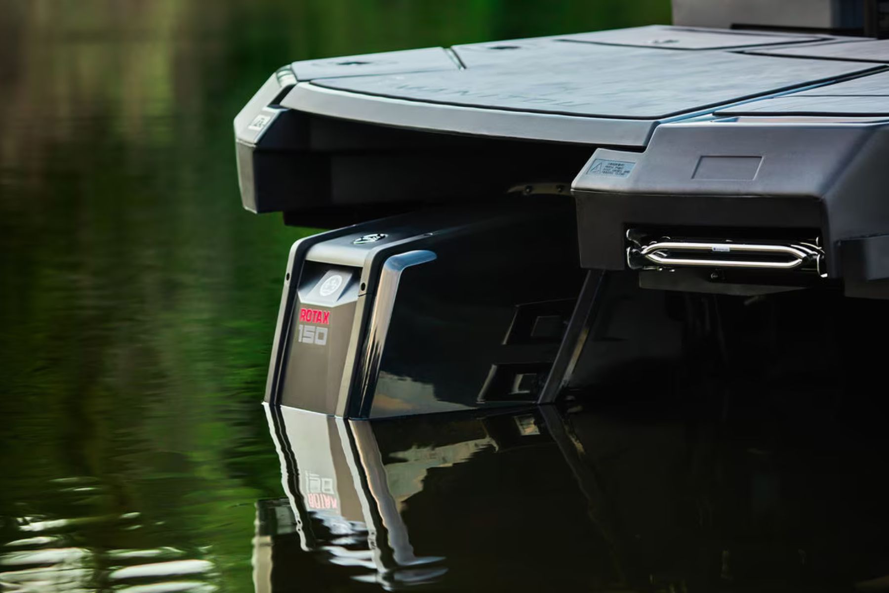 Manitou pontoon rotax