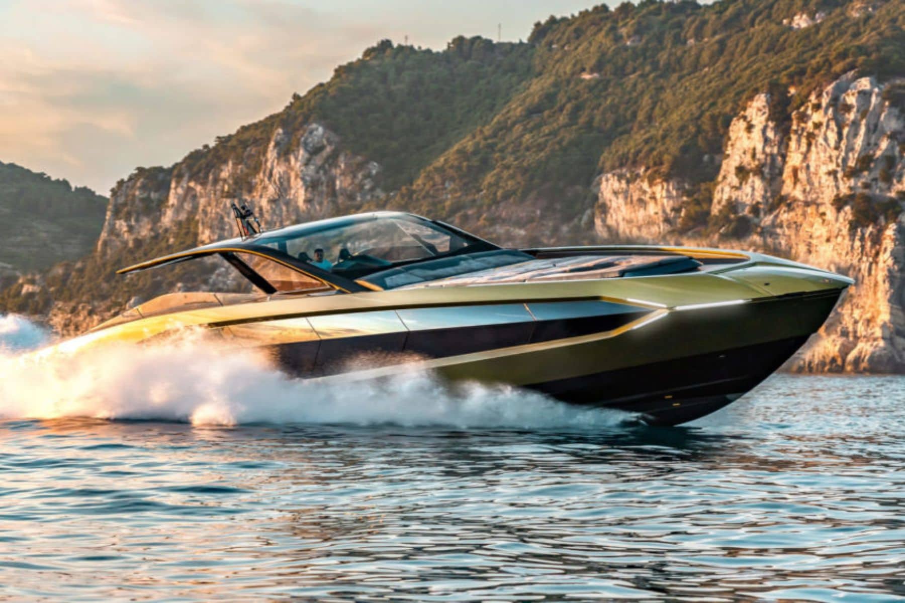 The Best Motor Yachts by Length in 2026 photo 1