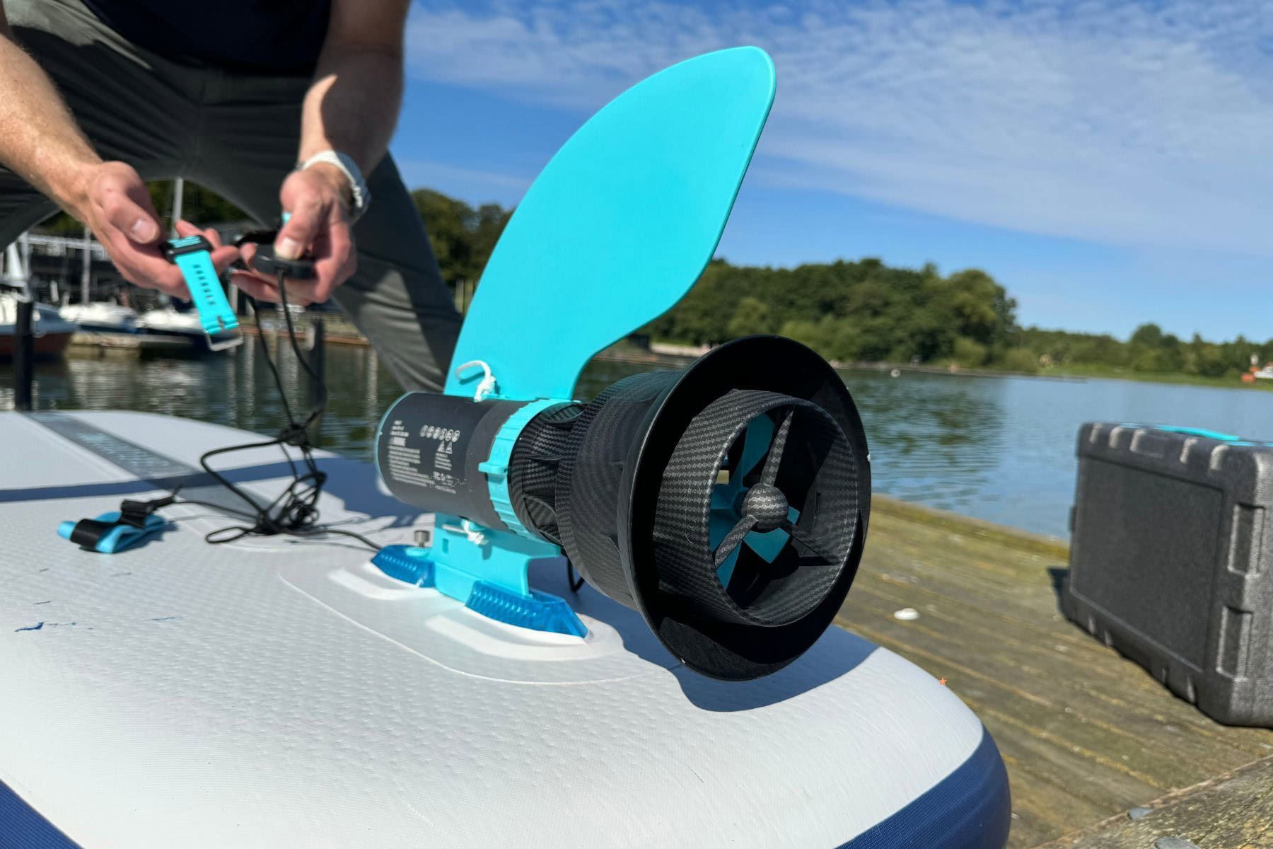 5 Best Motorized Paddle Boards in 2026 photo 2