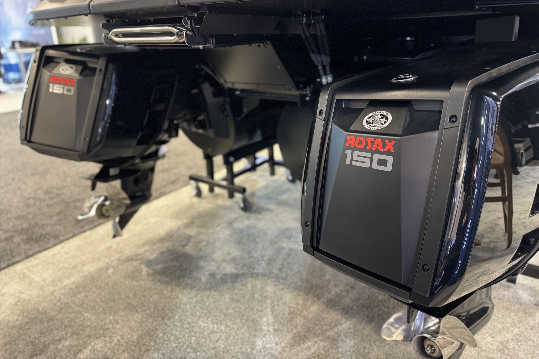 Manitou twin rotax s outboards