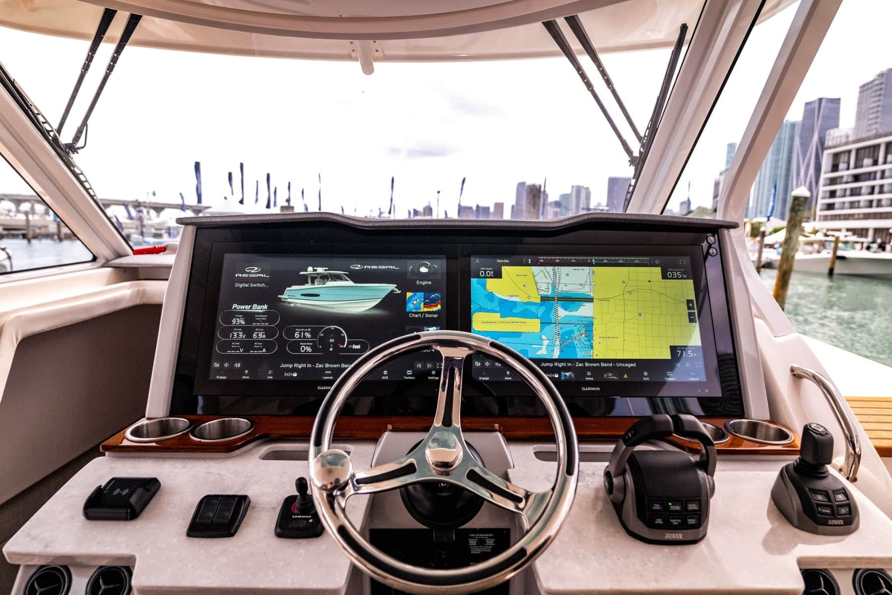 Regal 38 Surf