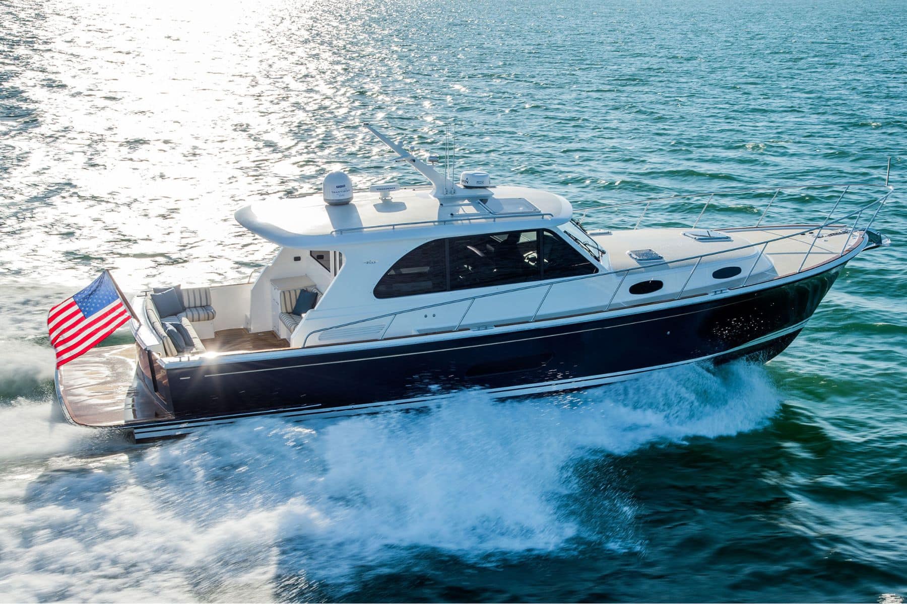 Grand Banks Eastbay 44 Cabin Cruiser photo 7