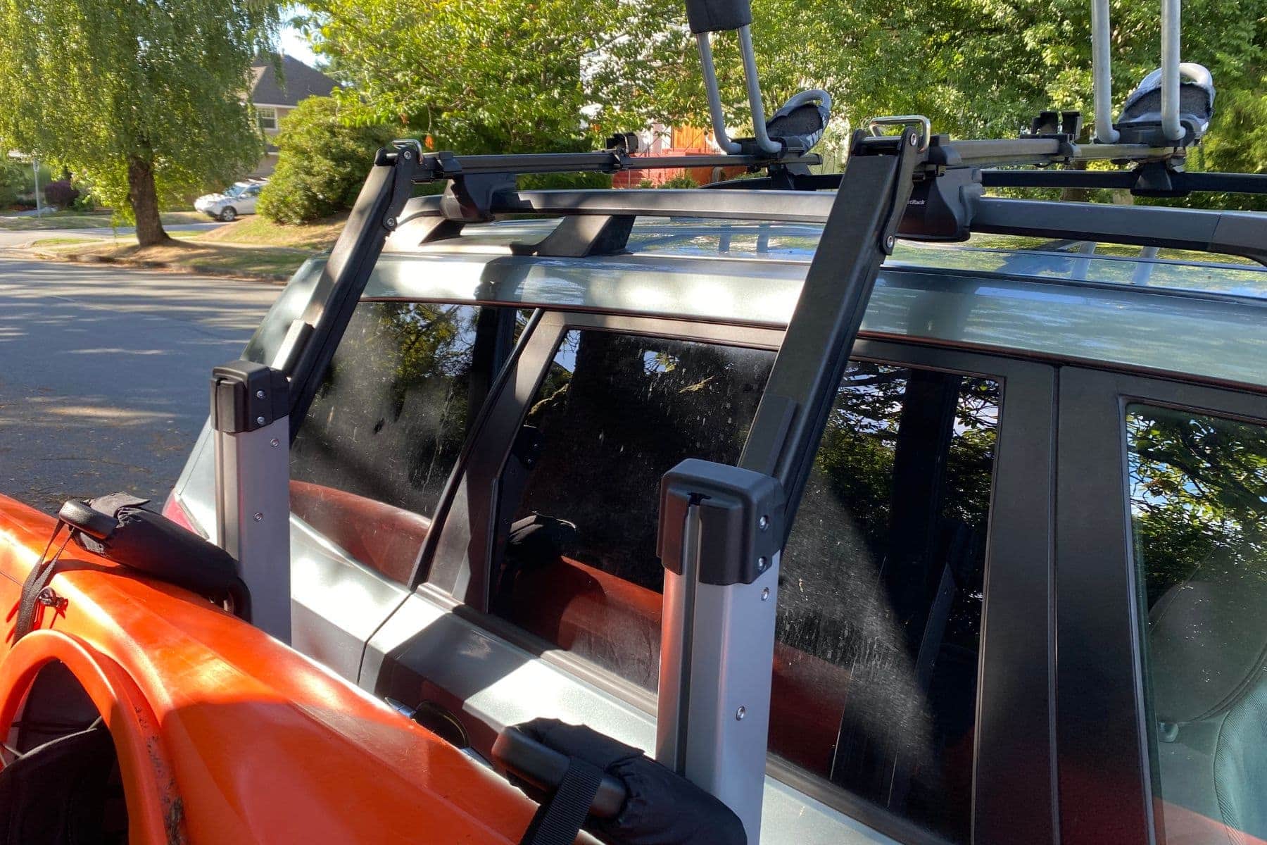 Thule Hullavator Pro 898 Attach