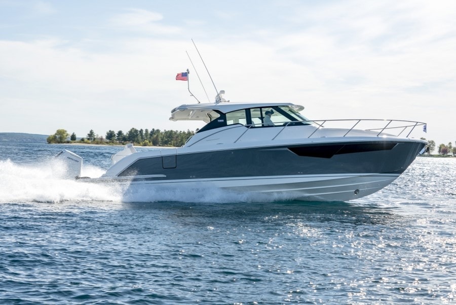 Tiara 43 LE Cabin Cruiser Boat