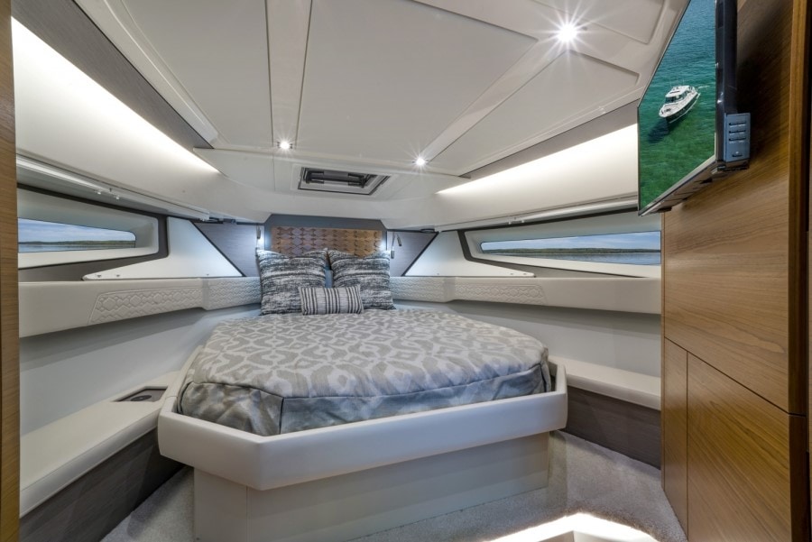 Tiara 43le interior stateroom