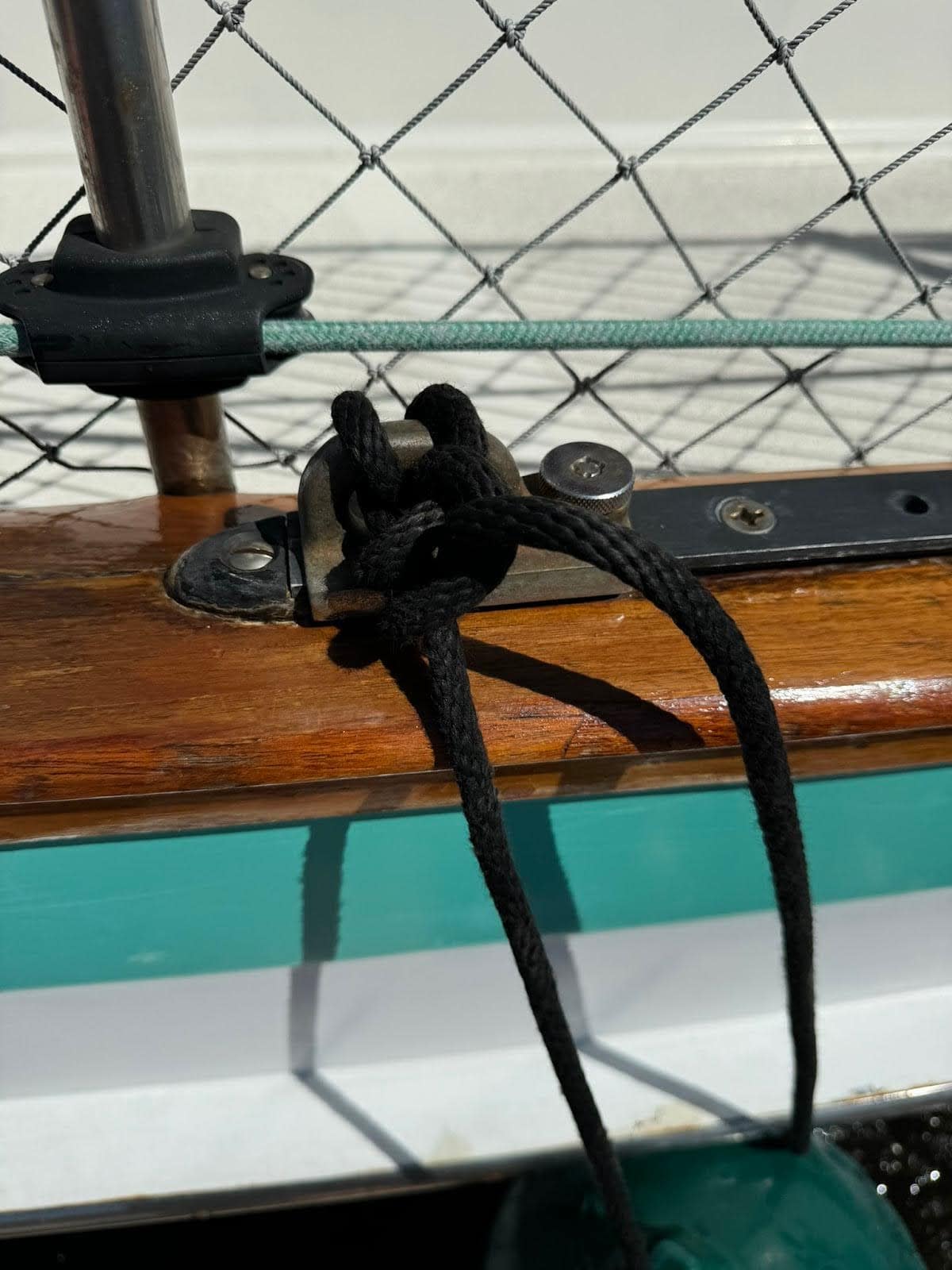 How to tie a knot for a fender securing